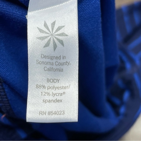 Athleta Blue Admiral Striped Chaturanga Small Tall Leggings - Picture 8 of 12